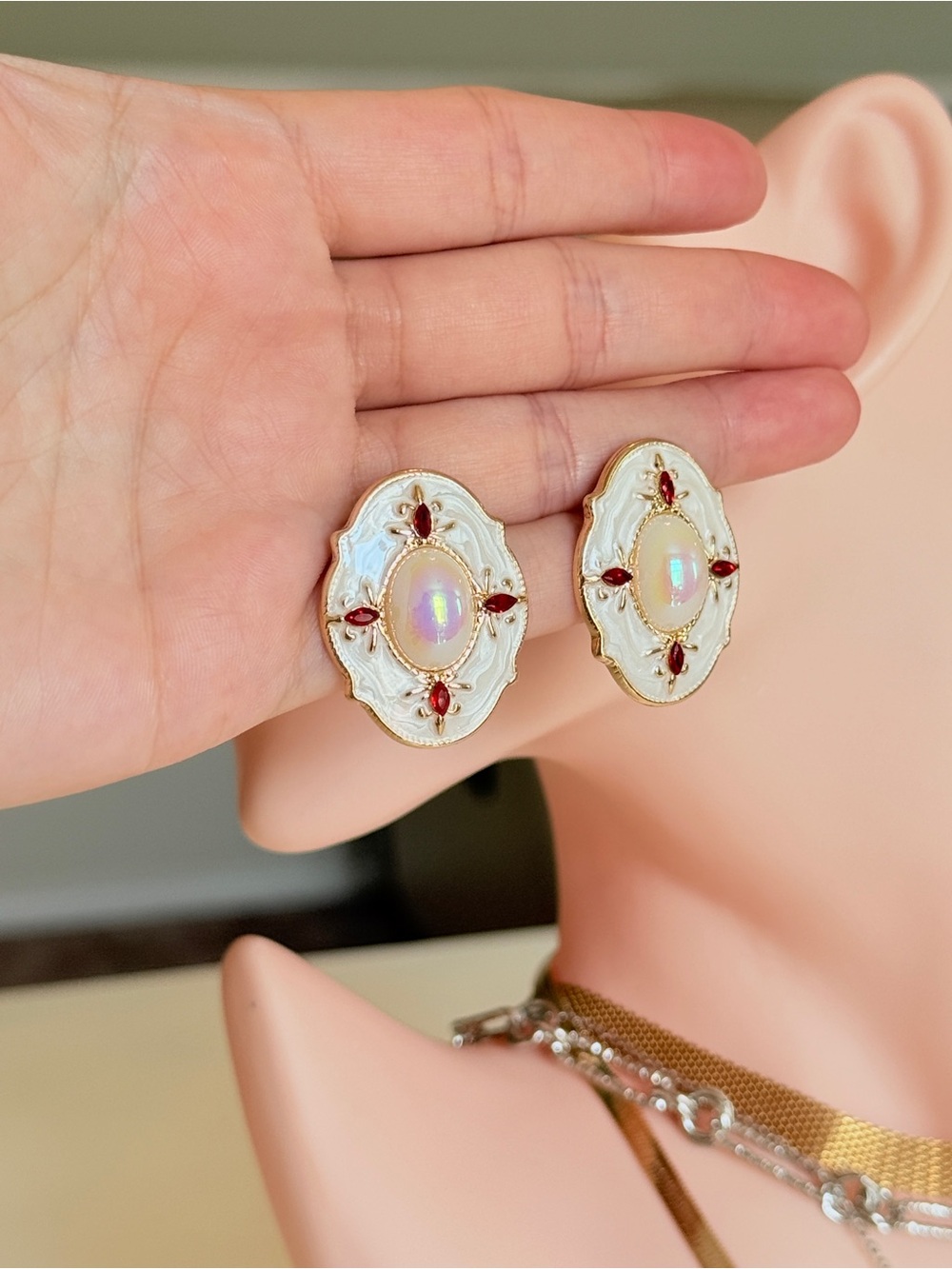 Elegant White Enamel and Red Crystal Oval Statement Earrings - Picture 15 of 15
